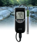 pHmetro portatile per pH e ORP, per industrie e analisi sul campo.