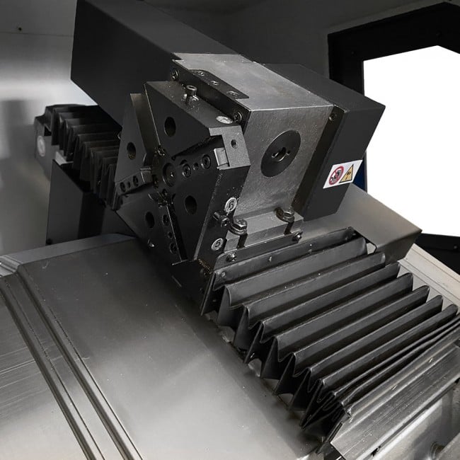 tornio cnc per didattica sogi M1C-280 - 200 x 280 mm - controllo numerico siemens 808da